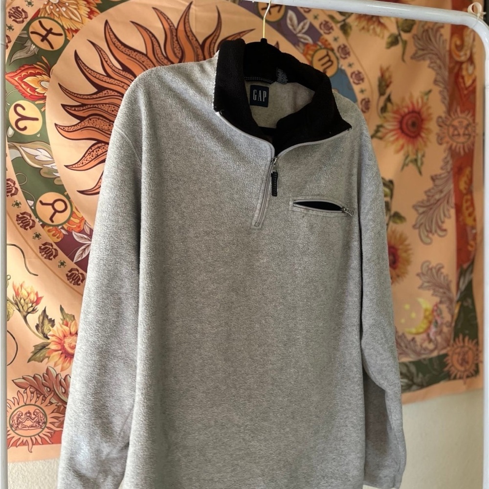 GAP Men's Gray Zip-Up Sweater
